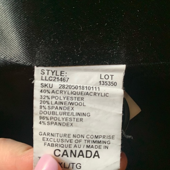 Le Chateau Plaid Pleated Jacket - Picture 7 of 10